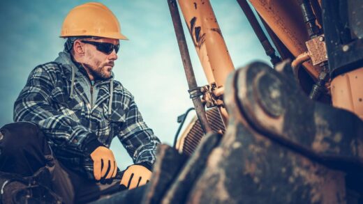 Jak skutecznie dbać o pompy hydrauliczne w koparkach