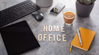 Domowe biuro - jak stworzyć wygodną i ergonomiczną przestrzeń do pracy